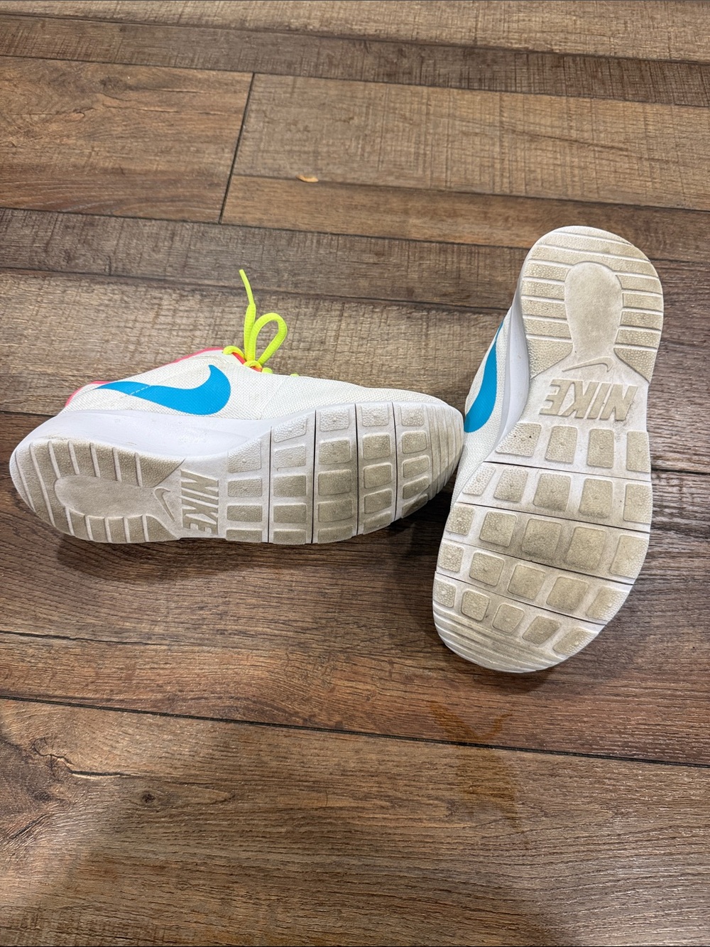 Nike Kids White Sneakers with Blue Swoosh and Neon Yellow Laces - Picture 3 of 3